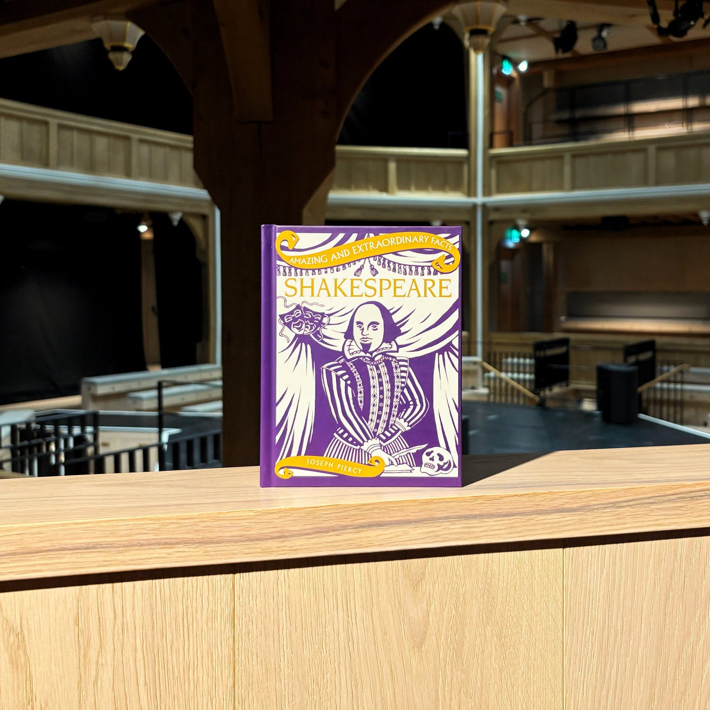 Front cover of a book titled Amazing and Extraordinary Facts about Shakespeare
